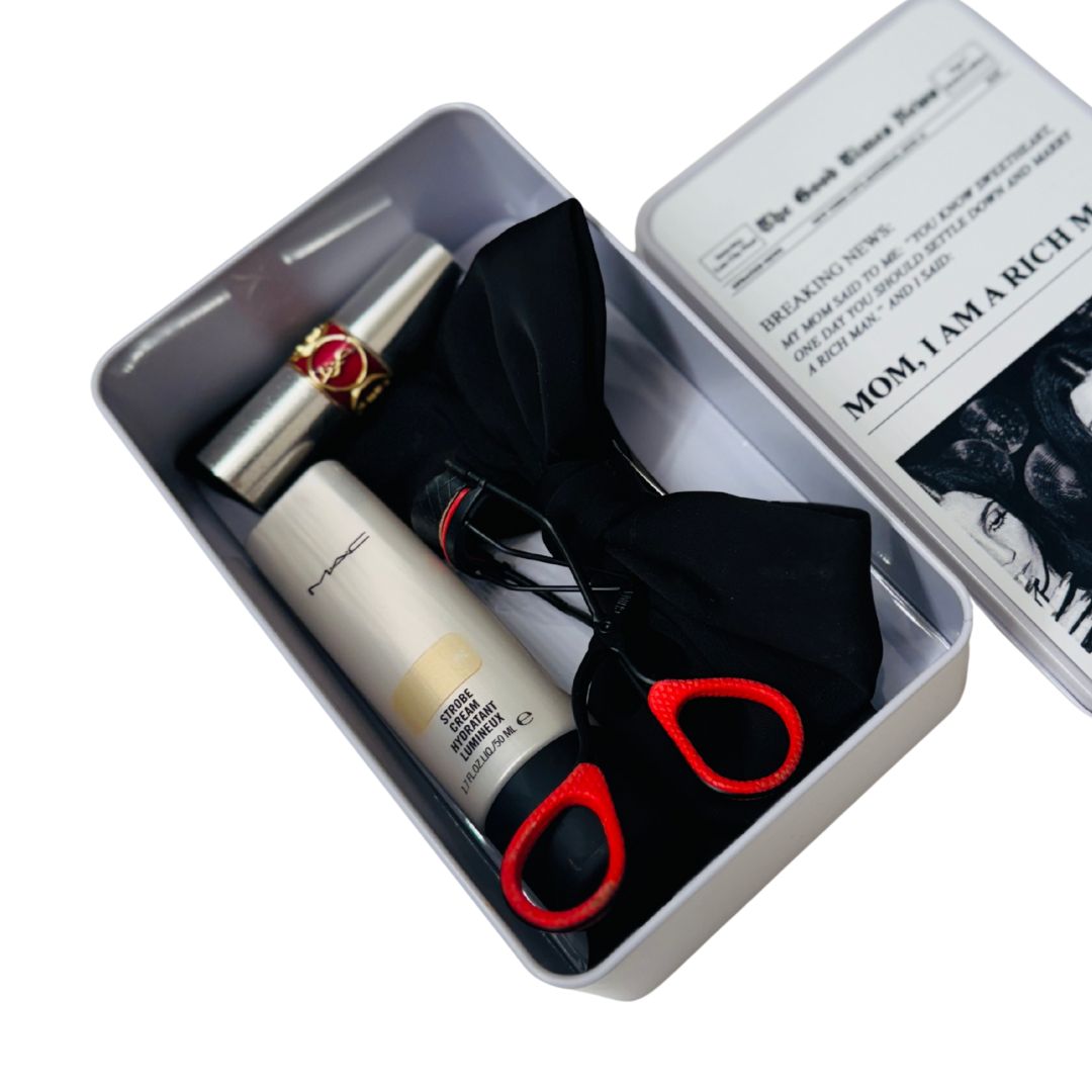 Makeup tin case